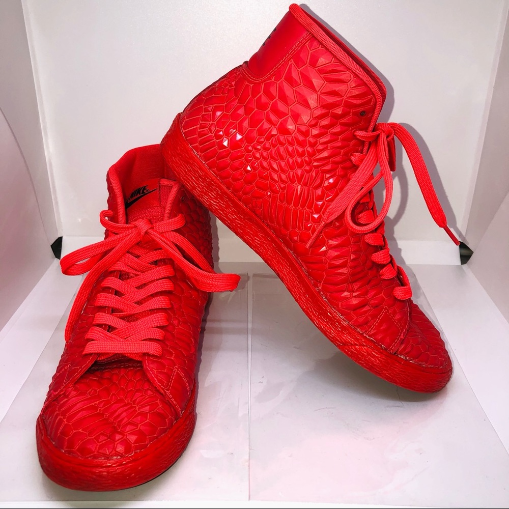 NIKE Blazer DMB